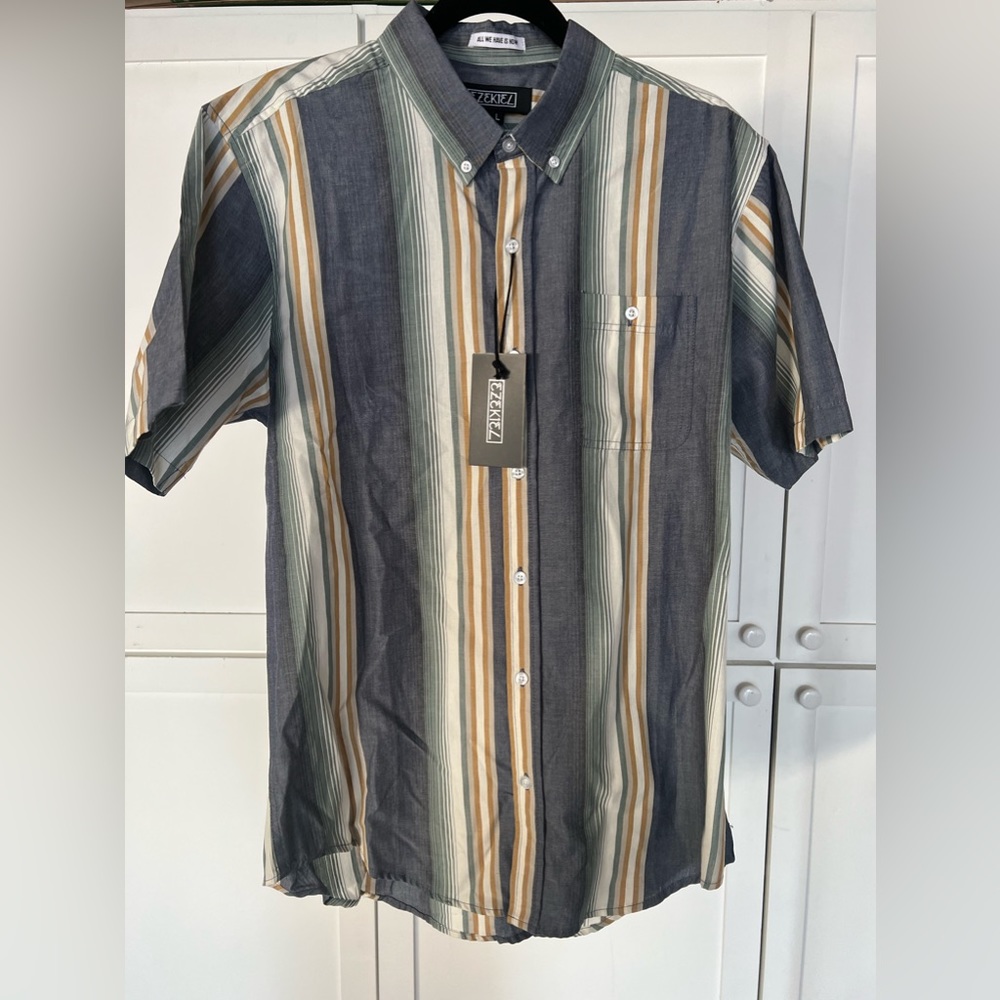 Ezekiel button down